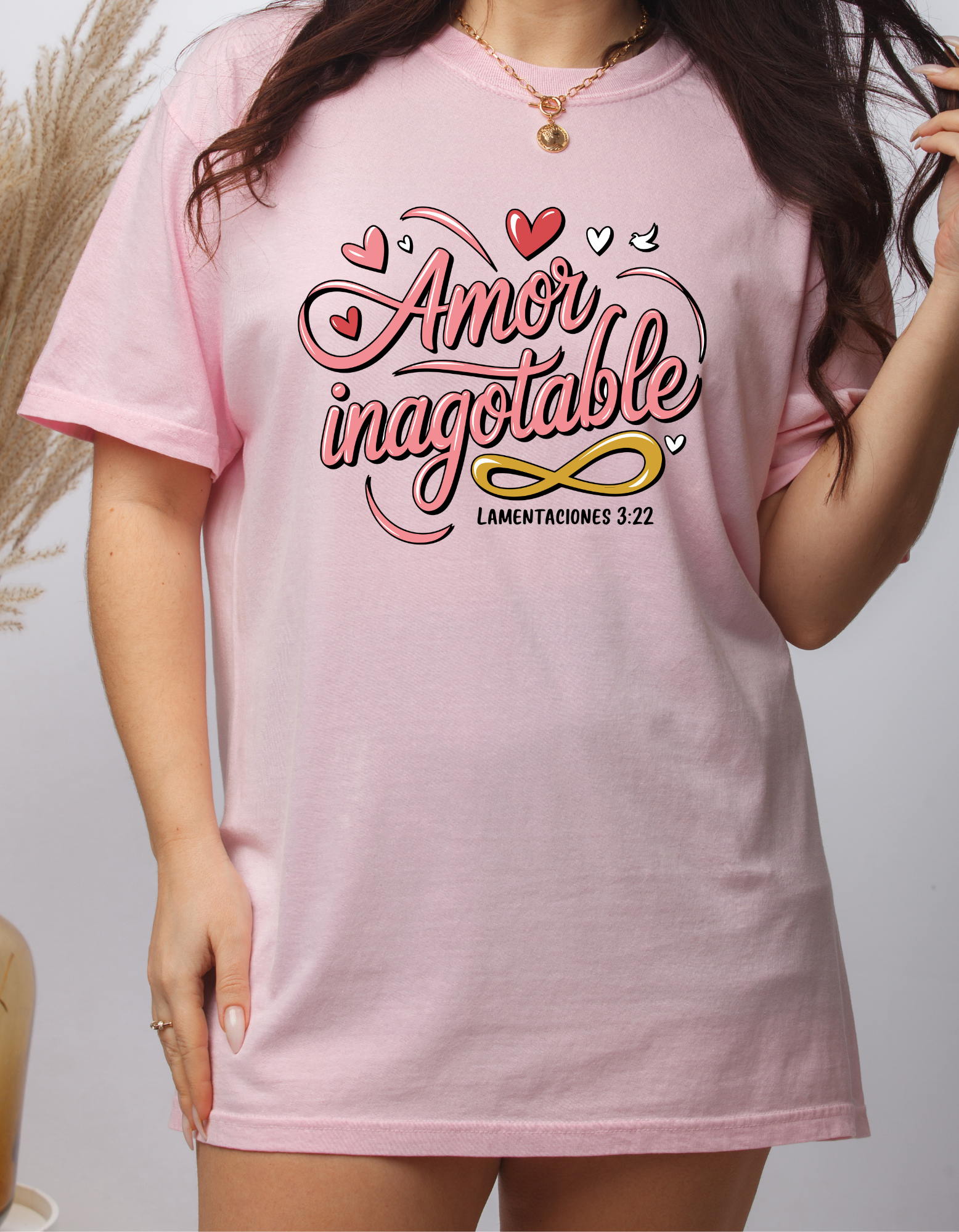 Camiseta cristiana rosada para mujer – Fe, amor propio y estilo con propósito | Oversize moderna